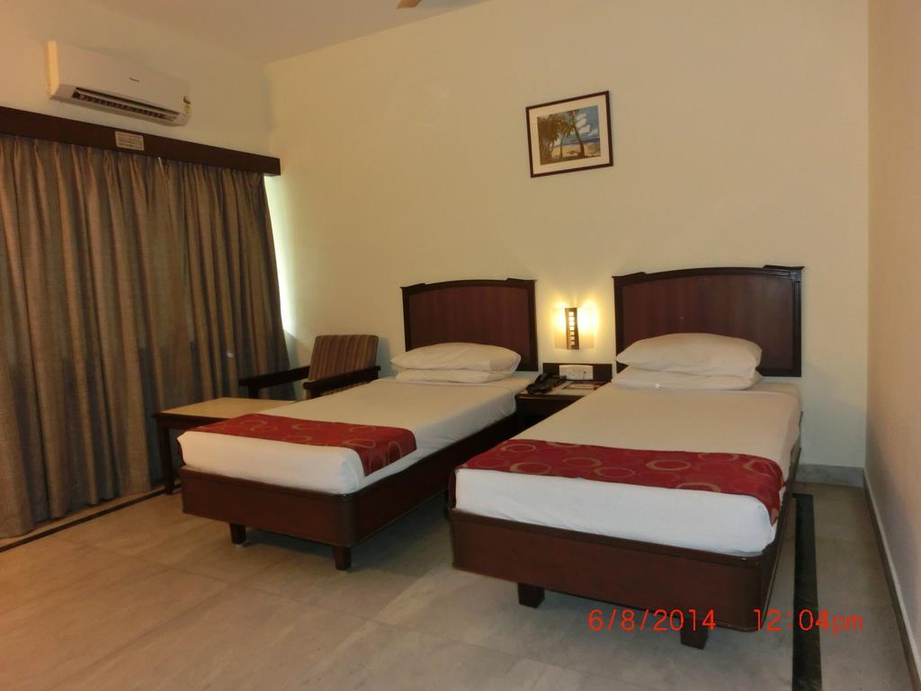 Hotel Thulashi Park Chennai Zimmer foto
